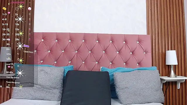 gisellsaenz online show from March 11, 9:28 pm