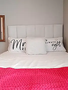 BabySweetDee online show from September 15, 8:55 am