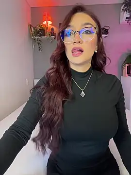 DaniDusan  online show from November 9, 5:31 pm