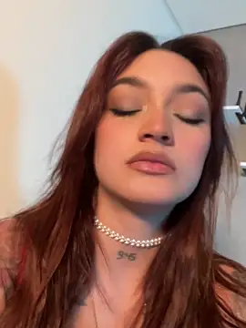 DaniDusan  online show from April 13, 8:42 pm