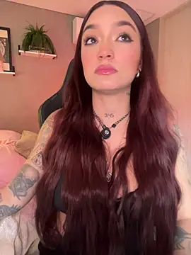 DaniDusan  online show from March 8, 7:40 pm