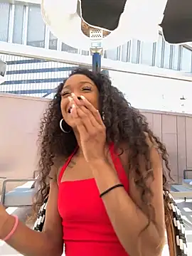 mismialove online show from June 12, 8:50 pm